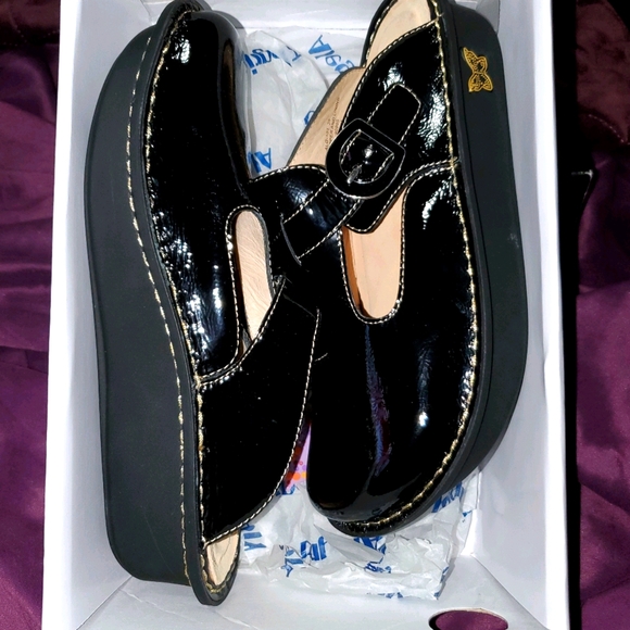 Alegria womens shoe